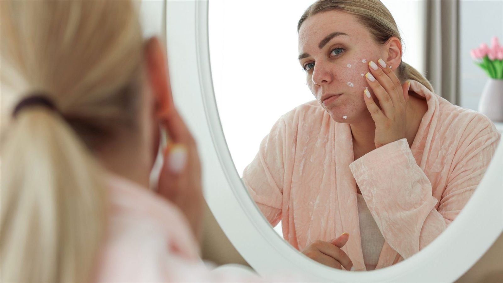 Ultrasonic facial exfoliation treatment